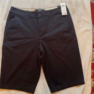 Hollister Men’s W30 Flat front shorts 12” black